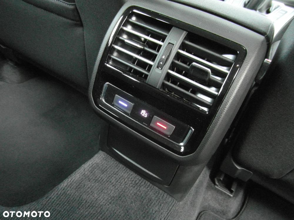 Volkswagen Passat 2.0 TDI BMT Comfortline - 32