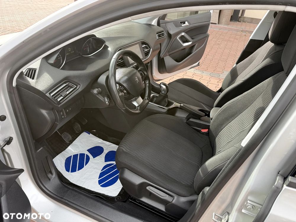 Peugeot 308 - 10