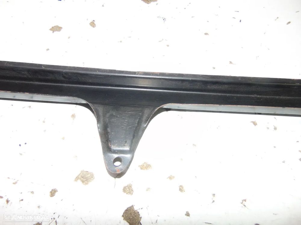 Toyota hiace LH50/51 travessa - 5