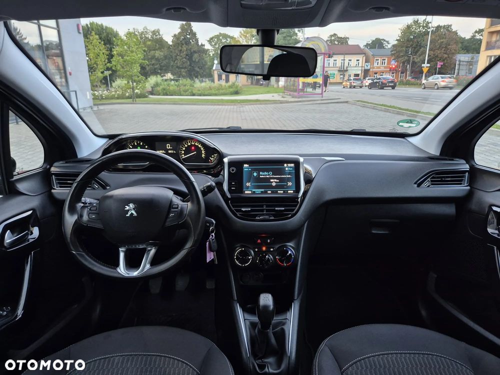 Peugeot 208 PureTech 82 Start & Stop Allure - 5