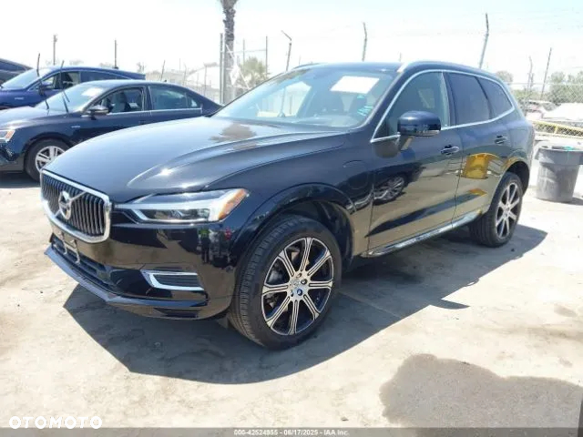 Volvo XC 60 B5 B AWD R-Design - 2