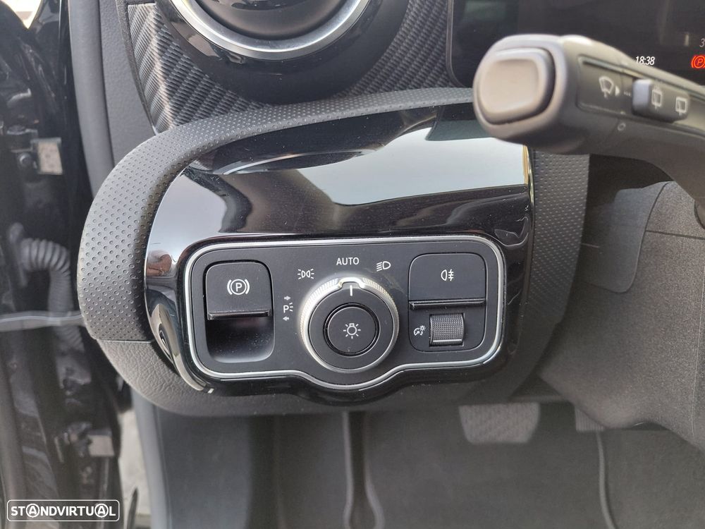 Mercedes-Benz A 250 e Style Plus - 16