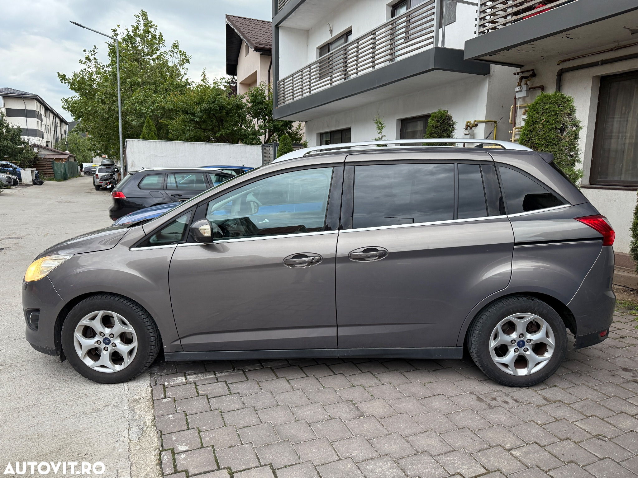 Ford Grand C-Max 1.6 TDCi DPF Titanium - 6
