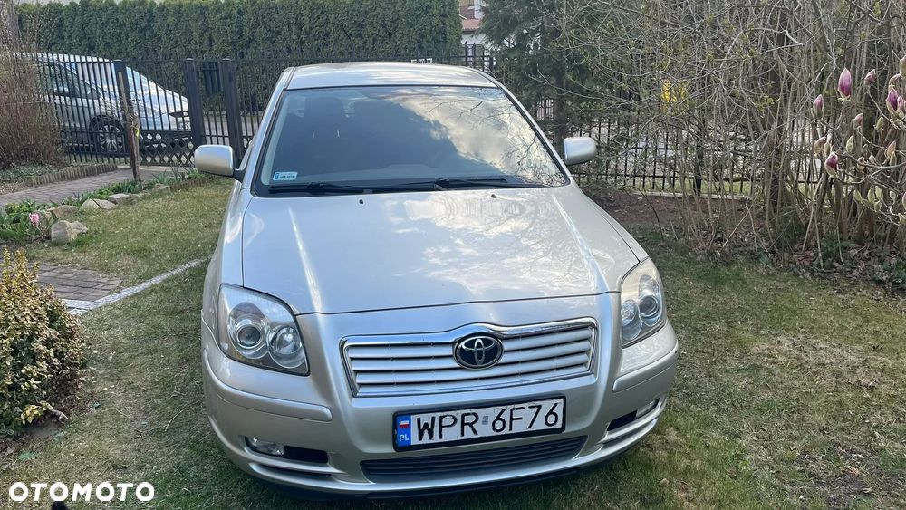 Toyota Avensis 1.8 VVT-i Luna - 3