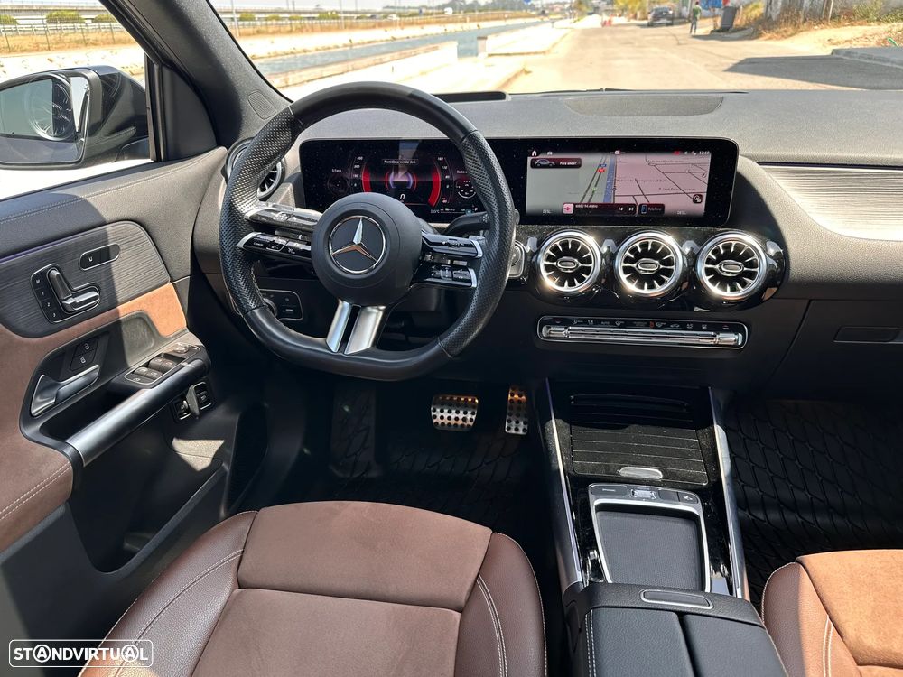 Mercedes-Benz GLA 250 e 8G-DCT AMG Line - 32