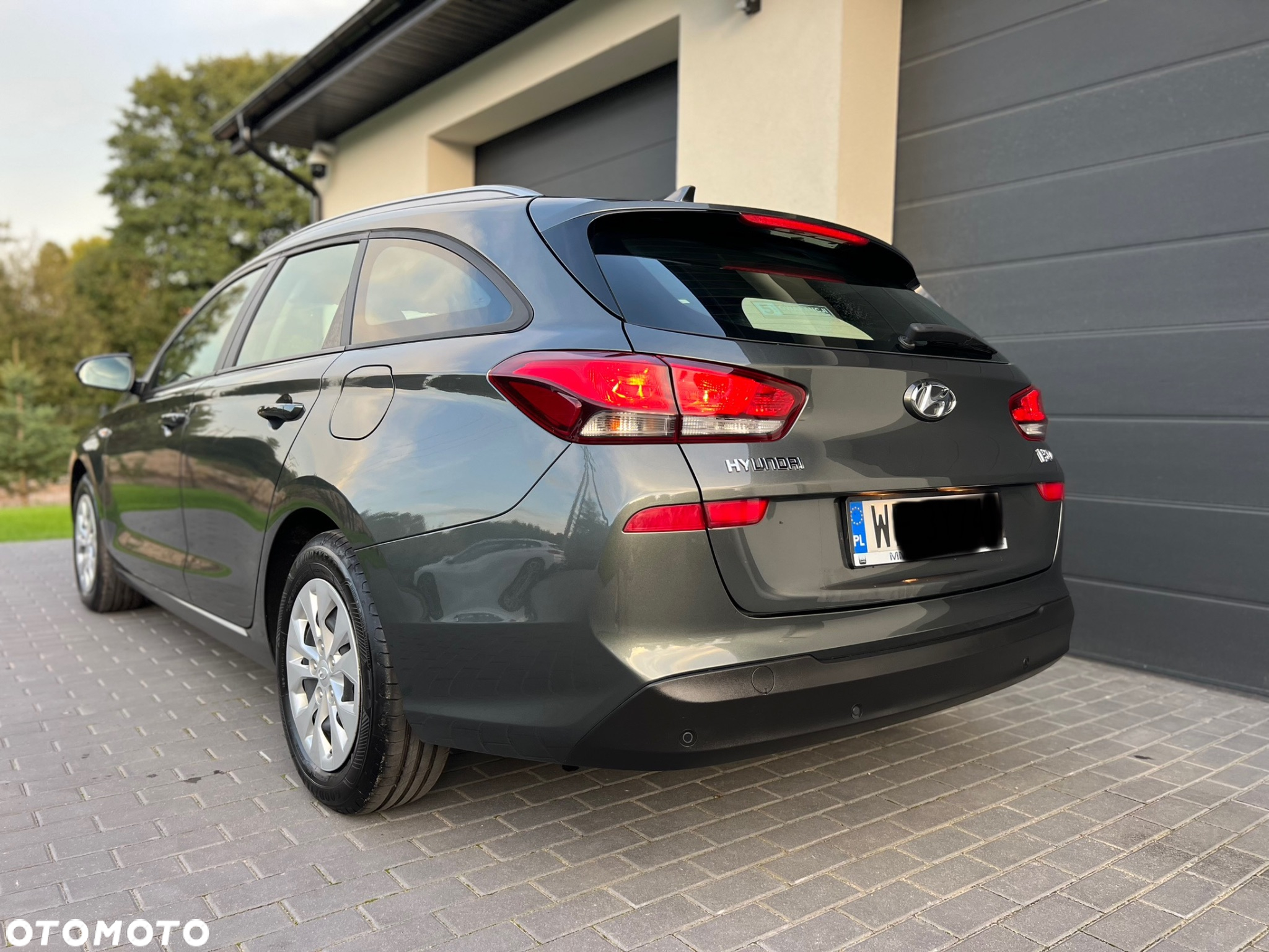 Hyundai i30 1.6 D Classic + - 13