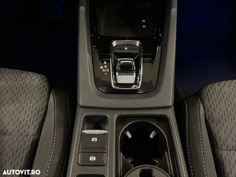 Skoda Octavia 2.0 TDI DSG Style - 24