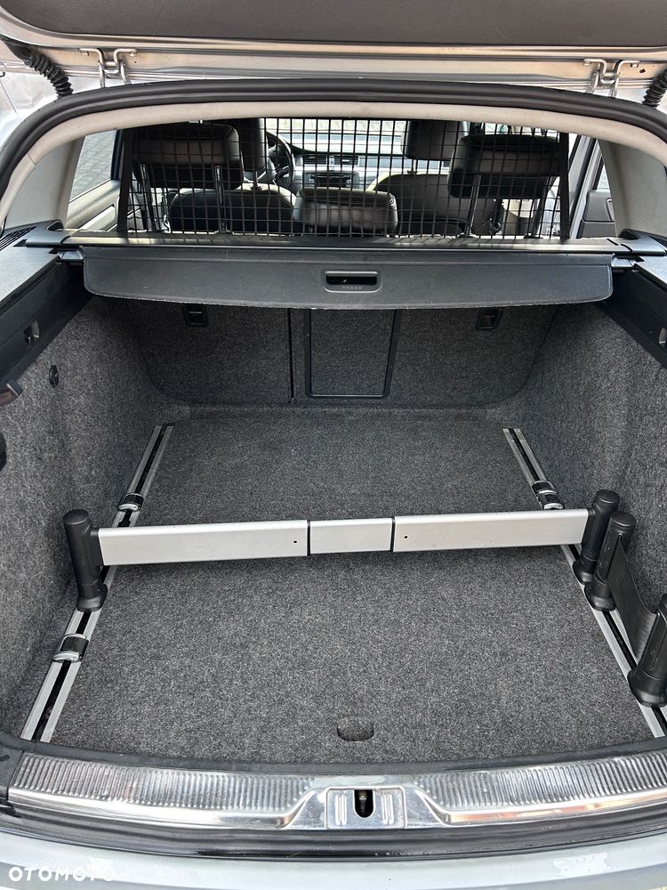 Skoda Superb 2.0 TDI DSG Elegance - 11