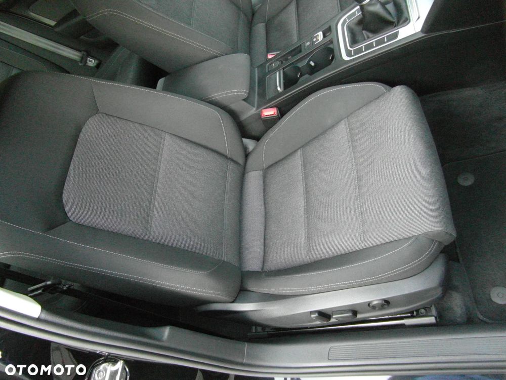 Volkswagen Passat 2.0 TDI BMT Comfortline - 18