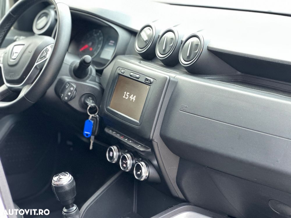 Dacia Duster 1.5 Blue dCi 4WD Prestige - 9