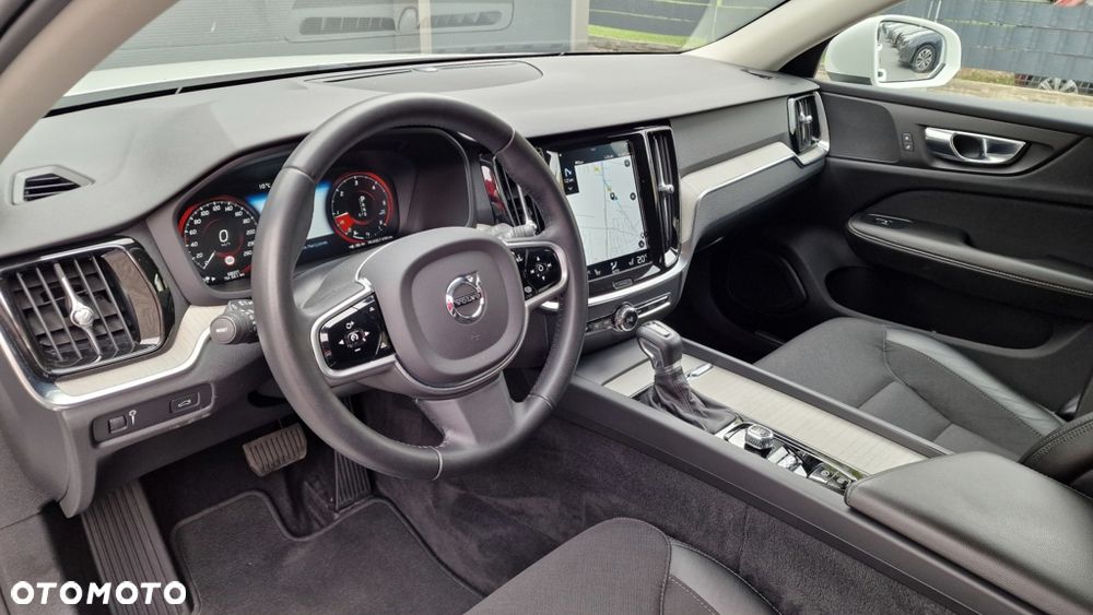 Volvo V60 Cross Country D4 AWD Geartronic - 21