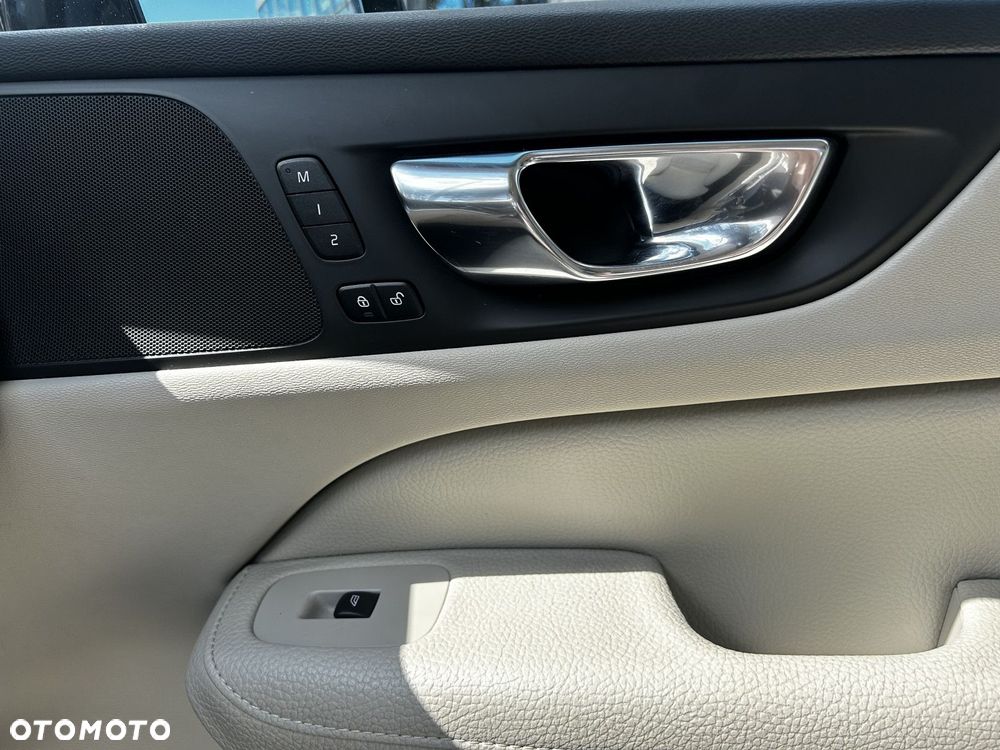 Volvo S60 - 19