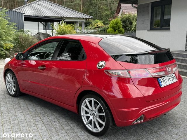 Honda Civic 1.8 Executive NAVI - 6