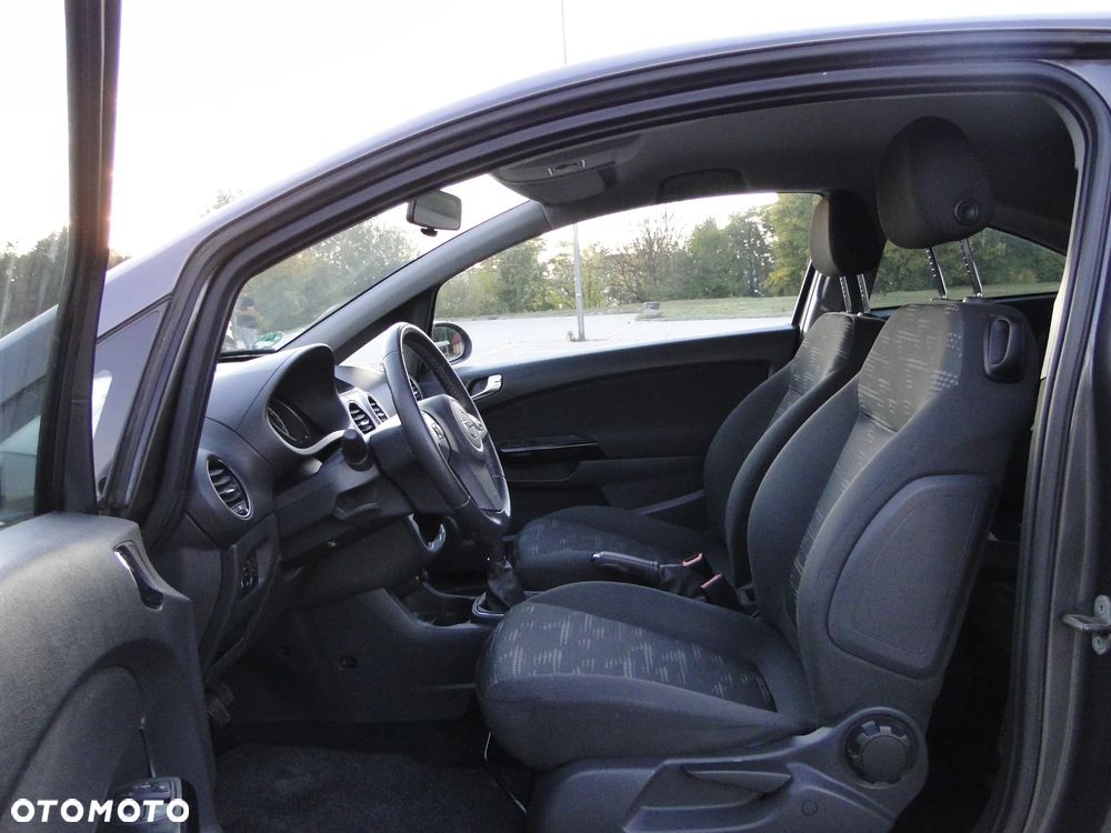 Opel Corsa 1.4 16V Active - 5