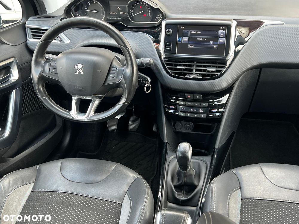 Peugeot 2008 1.6 e-HDi Allure S&S - 27