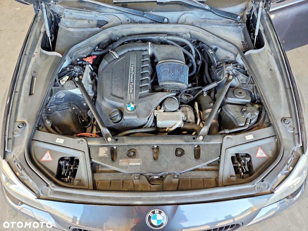 BMW Seria 5 535i xDrive - 10