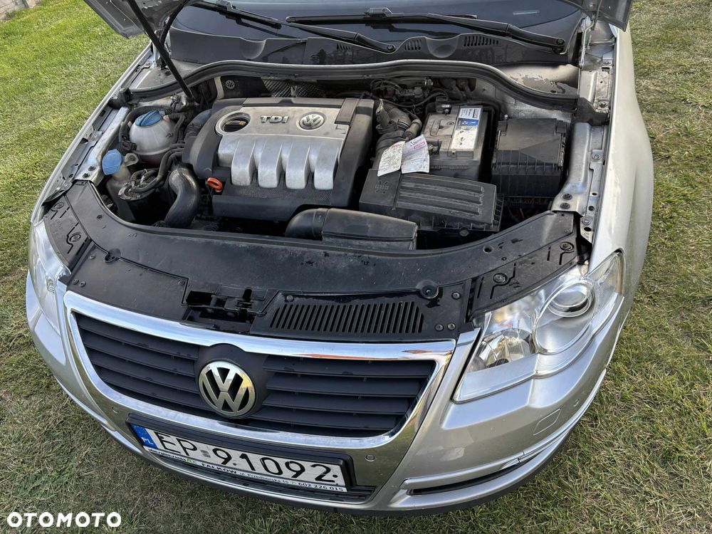 Volkswagen Passat - 22
