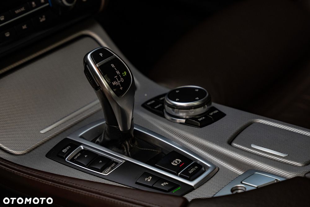 BMW Seria 5 530d xDrive - 22