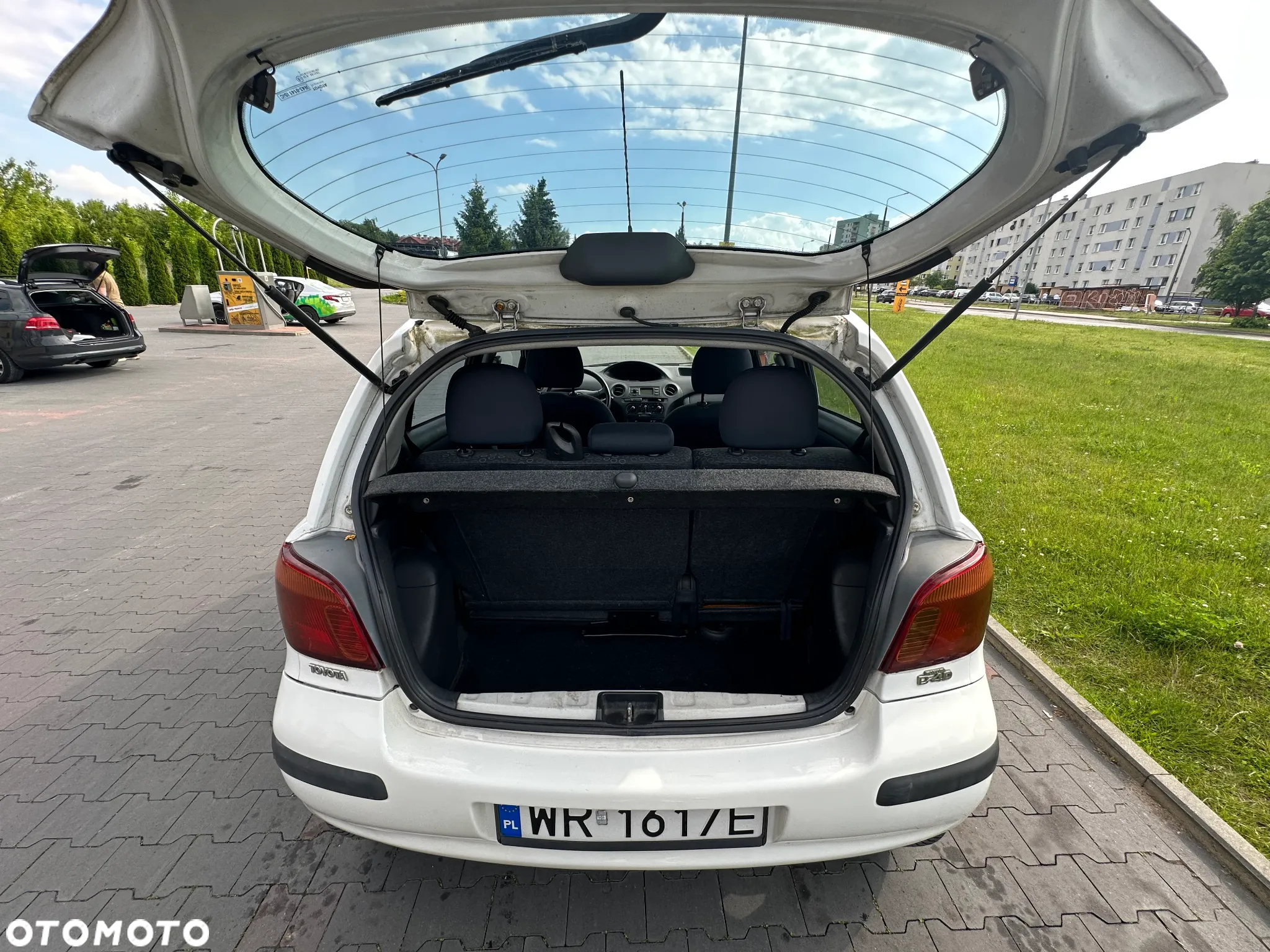 Toyota Yaris - 11