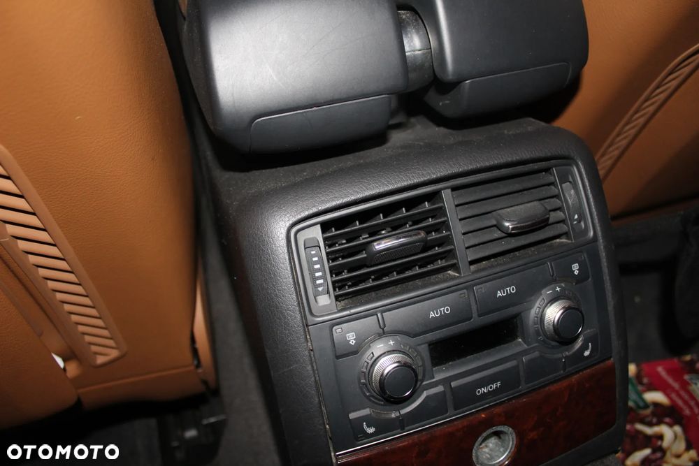 Audi A8 4.2 TDI Quattro - 23
