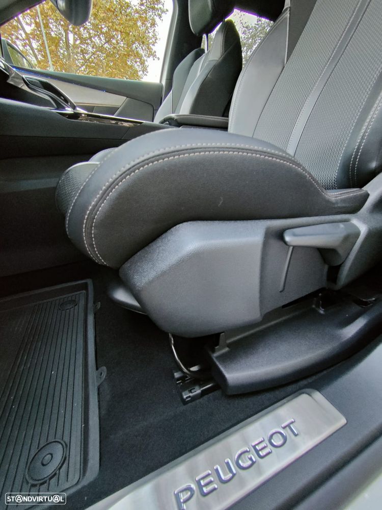 Peugeot 3008 1.5 BlueHDi GT Pack EAT8 - 22