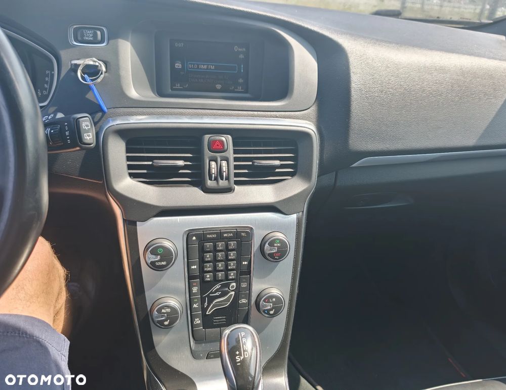 Volvo V40 - 27