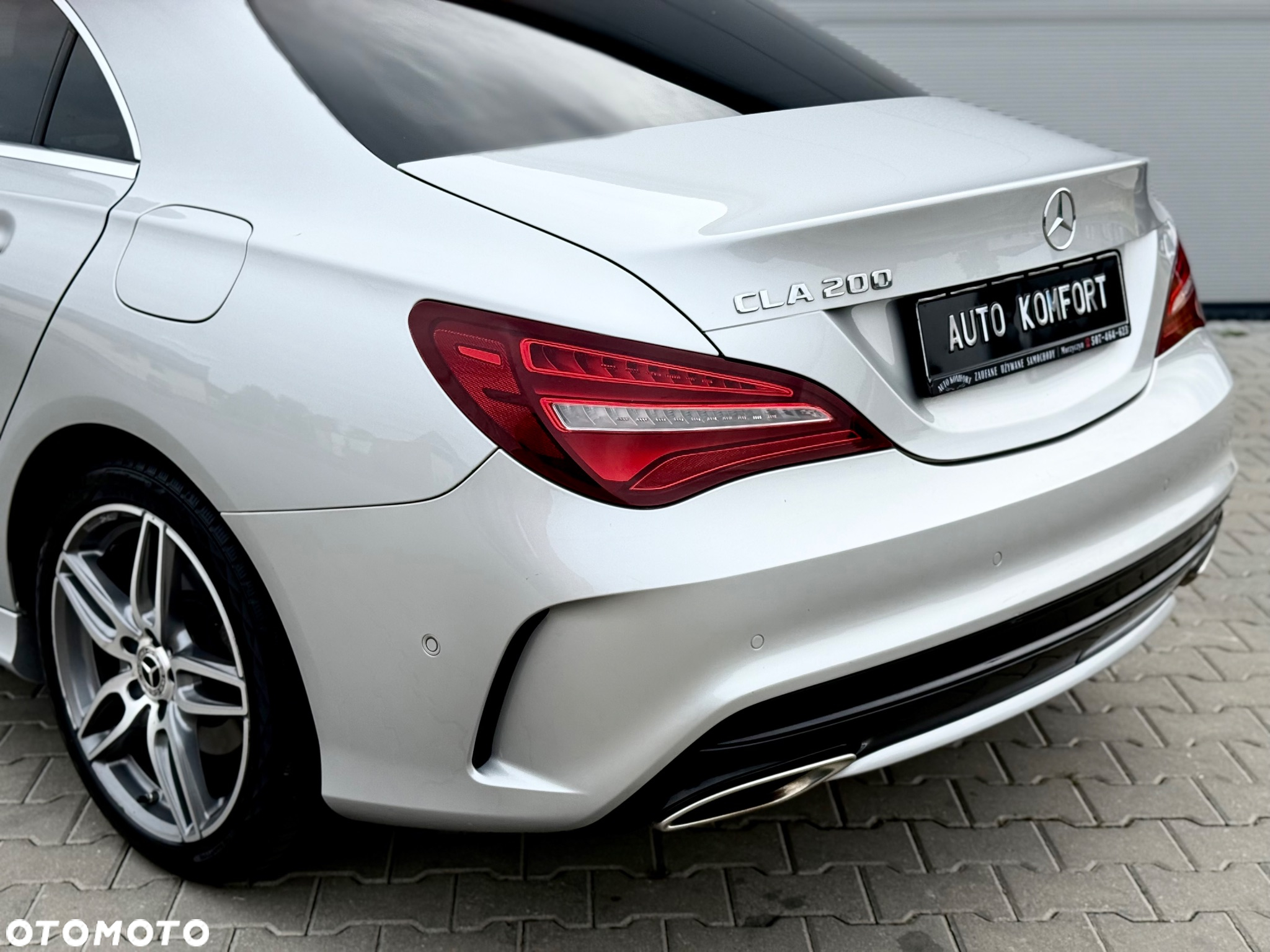 Mercedes-Benz CLA 200 7G-DCT AMG Line - 22