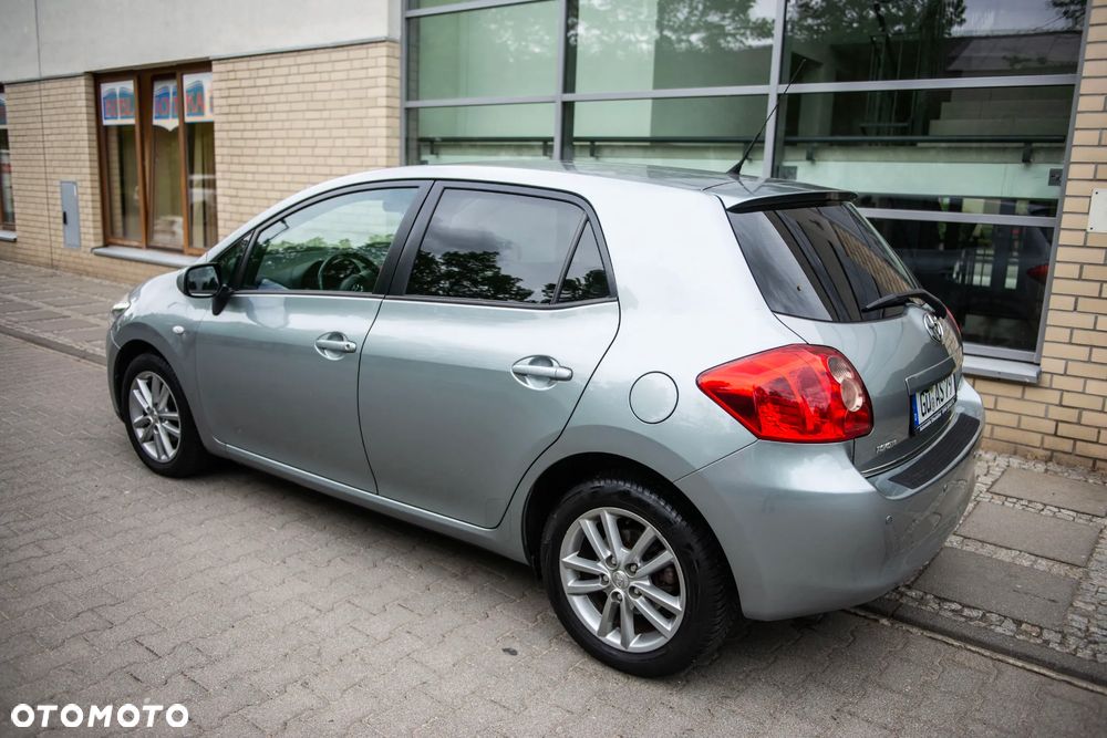 Toyota Auris 1.33 VVT-i Premium - 4