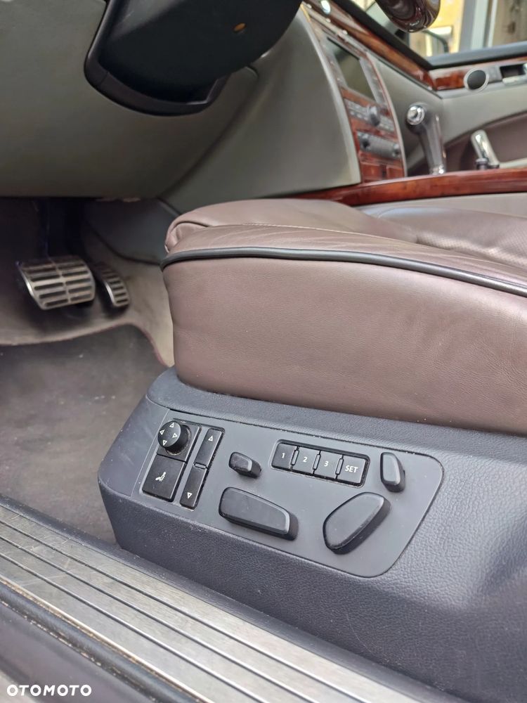 Volkswagen Phaeton 4.2 V8 4Mot (5 os.) - 19