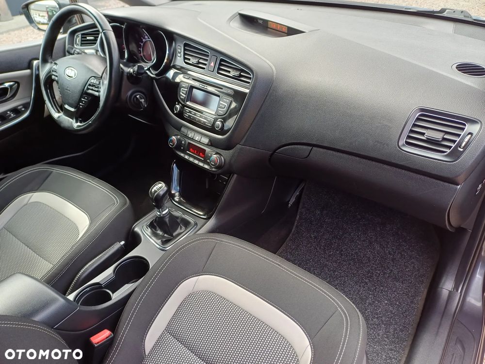 Kia Ceed 1.6 CRDi L - 13