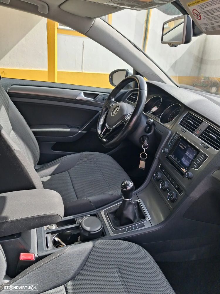 VW Golf 1.6 TDi DPF BlueMotion - 5