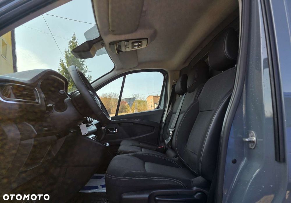 Renault Trafic - 10