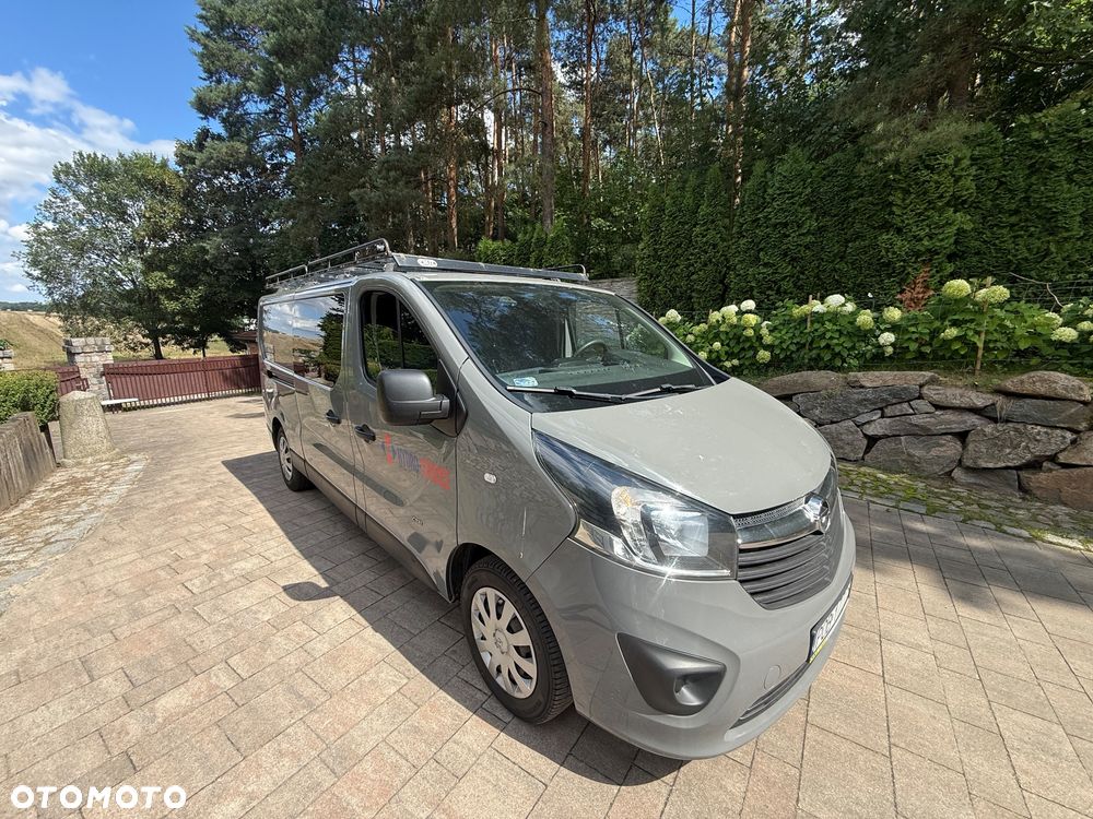 Opel Vivaro - 1
