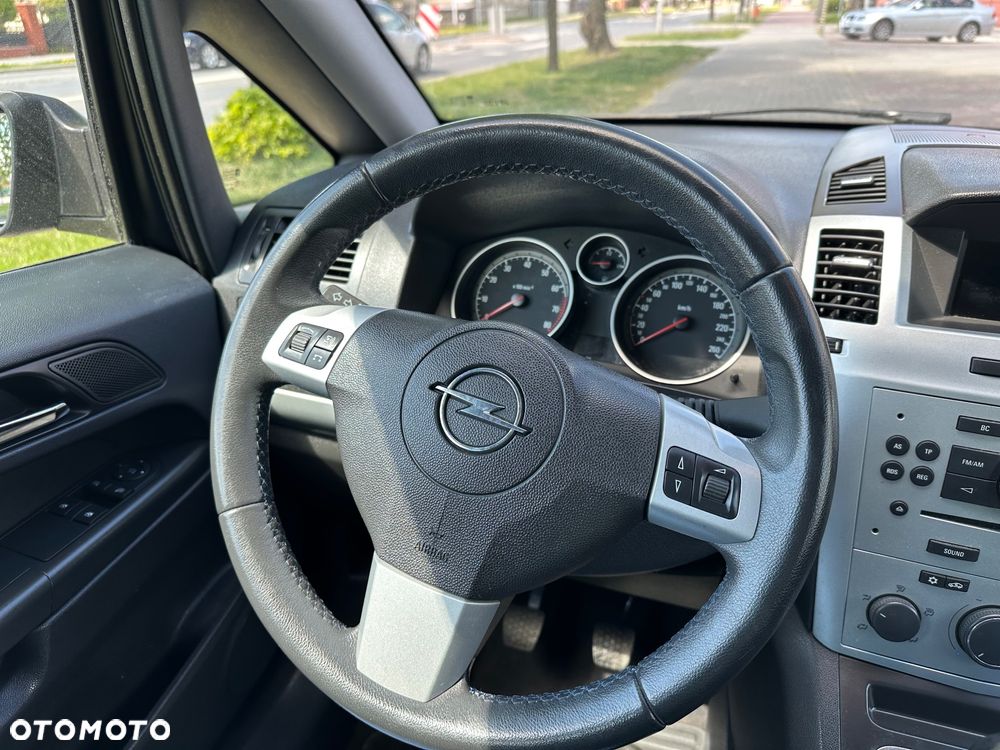 Opel Zafira 1.6 Innovation - 28