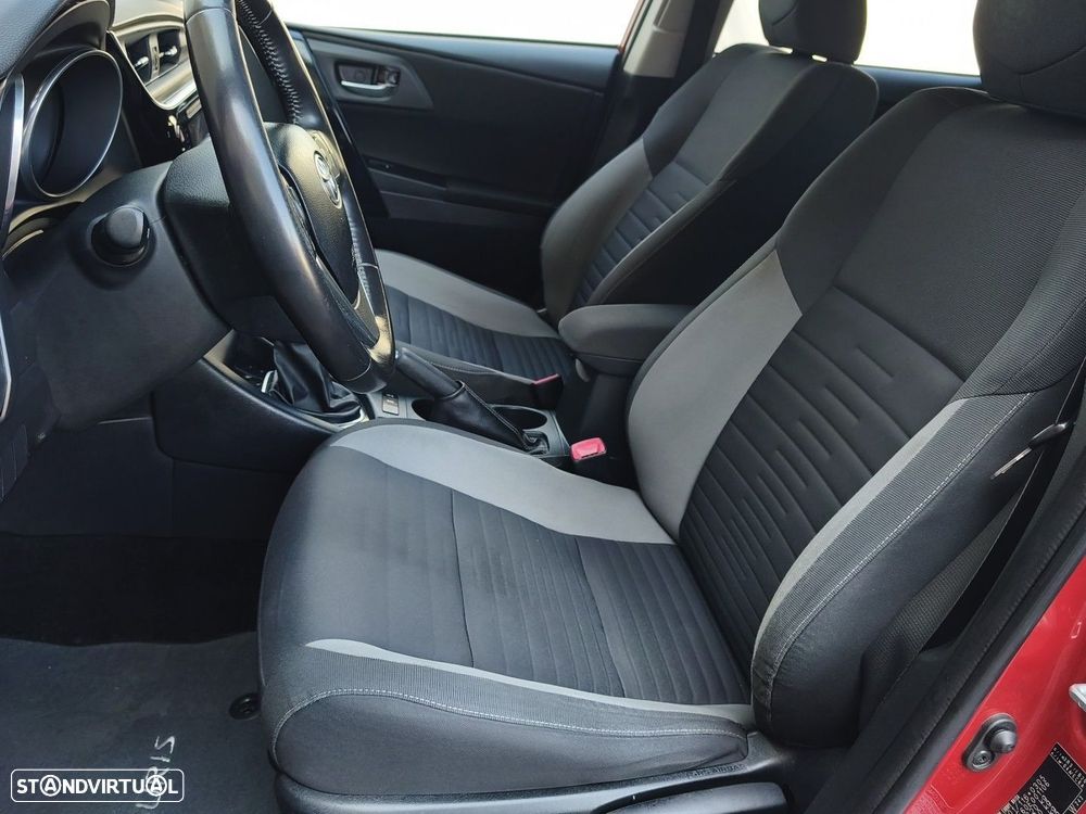 Toyota Auris 1.2T Exclusive - 18
