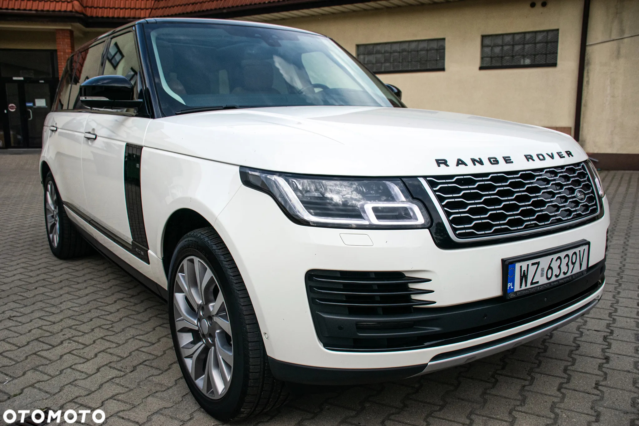 Land Rover Range Rover 3.0 I6 LWB Vogue - 6