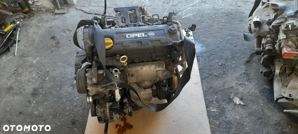 silnik słupek opel corsa combo 1,7 DTI  180tys  Y17DTL - 1