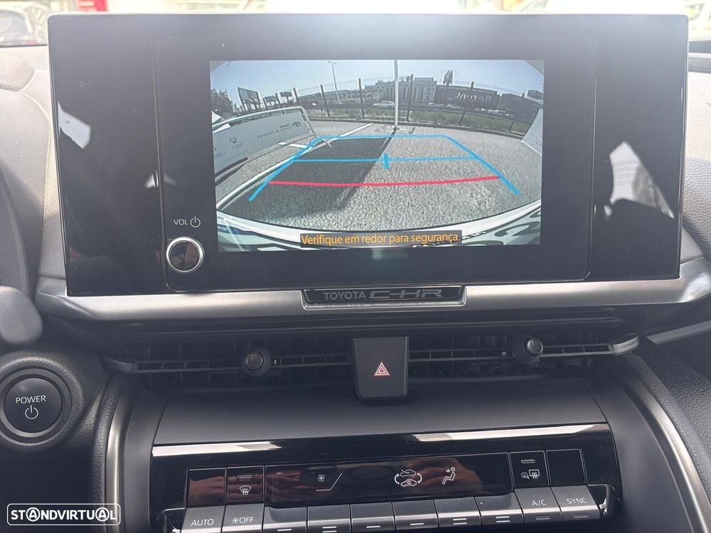 Toyota C-HR - 16