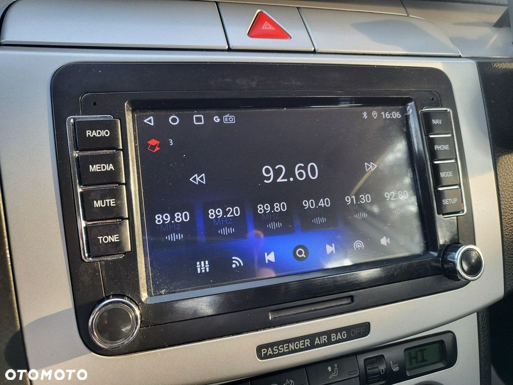 Volkswagen Passat - 33