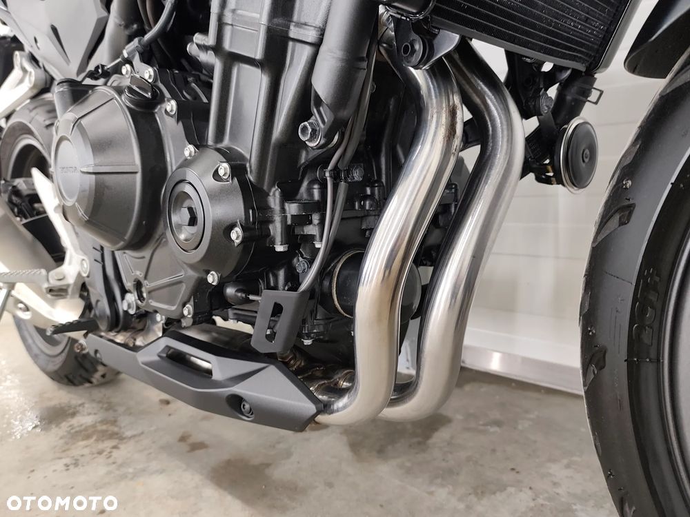 Honda CB - 7
