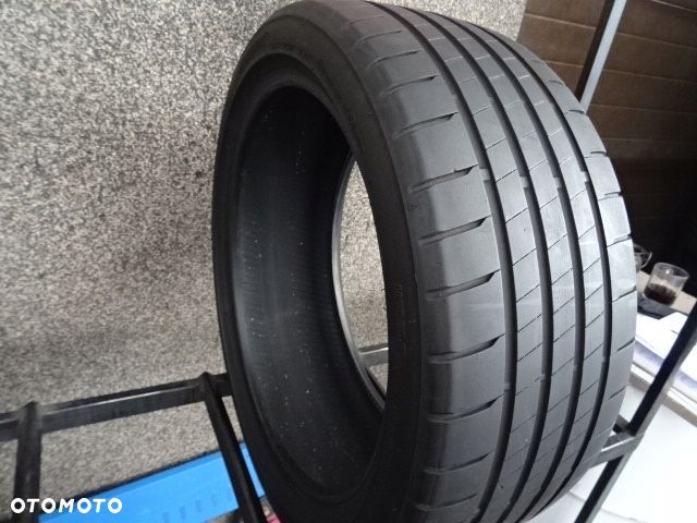 225/40/R18 92Y Bridgestone Potenza S005 - 2