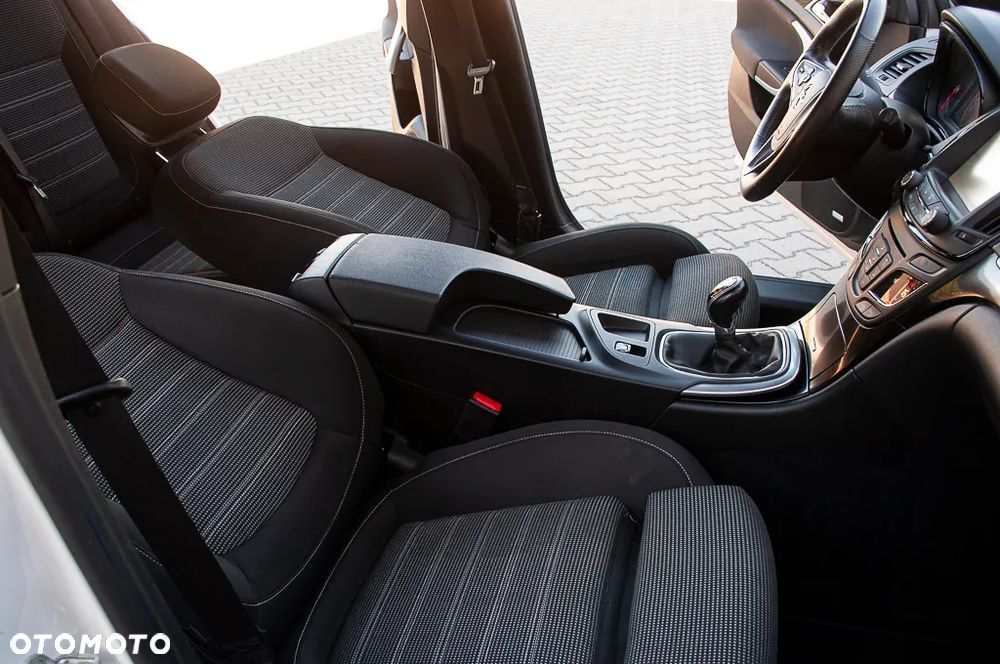 Opel Insignia 2.0 CDTI Executive S&S - 23
