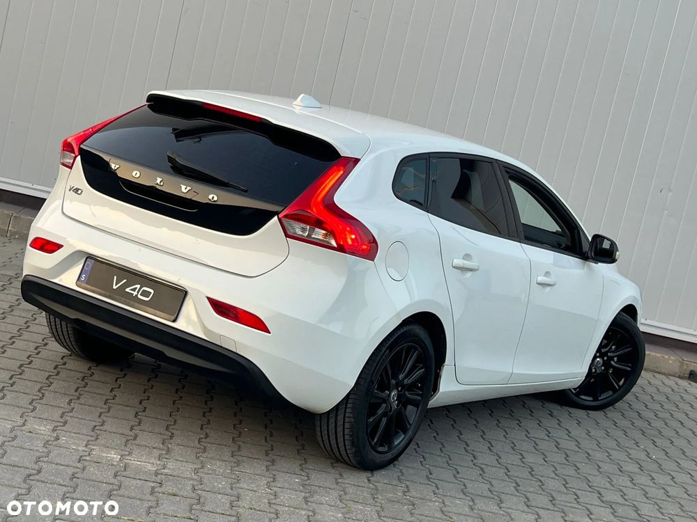 Volvo V40 - 2