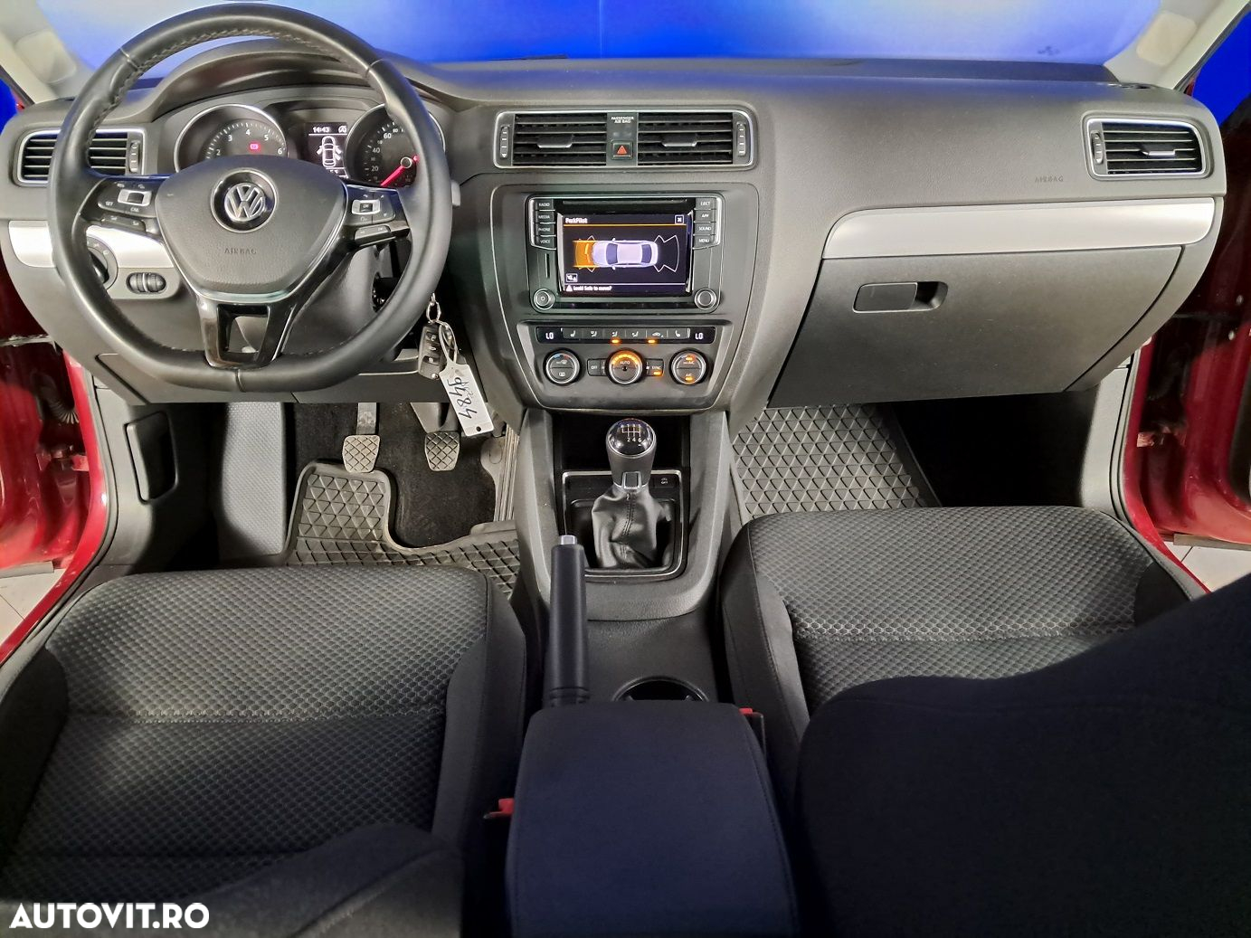 Volkswagen Jetta - 14