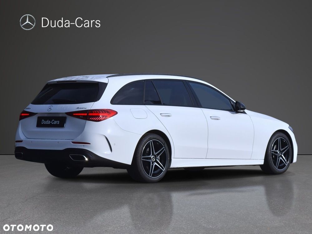Mercedes-Benz C-Class 2026 photo 2