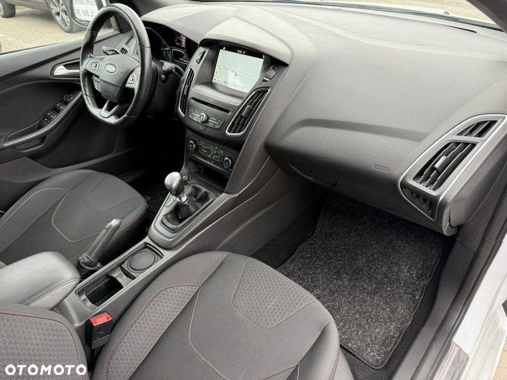 Ford Focus 1.0 EcoBoost ST-Line Black ASS - 12