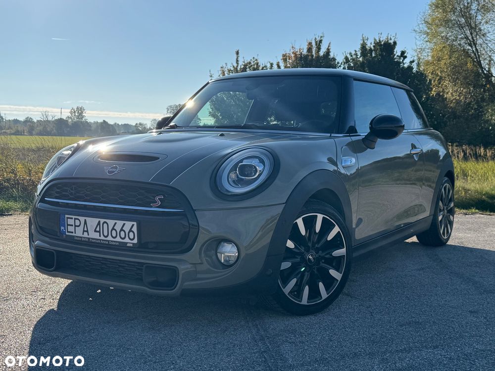 Mini Cooper S 2018 photo 2