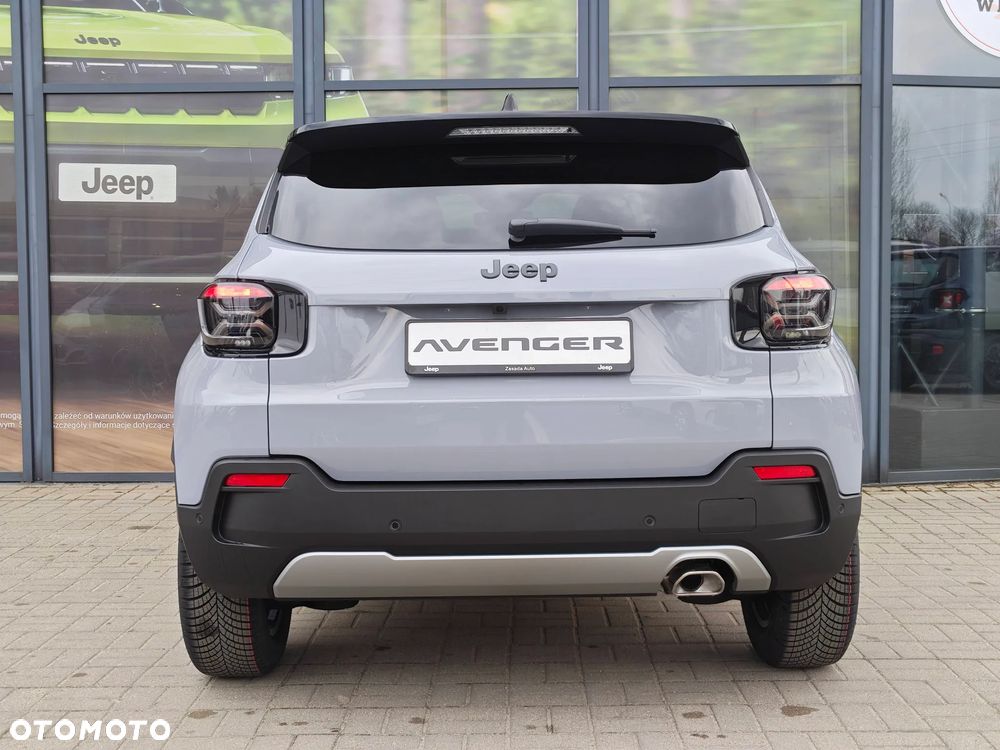 Jeep Avenger 1.2 T3 mHEV Black Edition FWD eDCT6 - 15