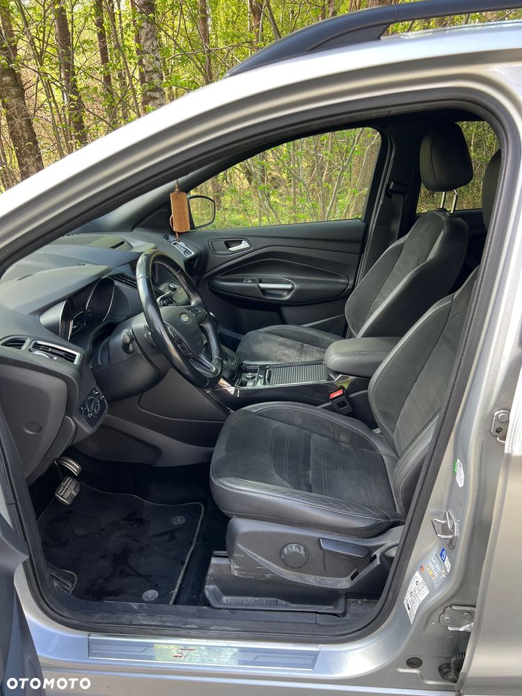 Ford Kuga 2.0 TDCi AWD ST-Line - 9