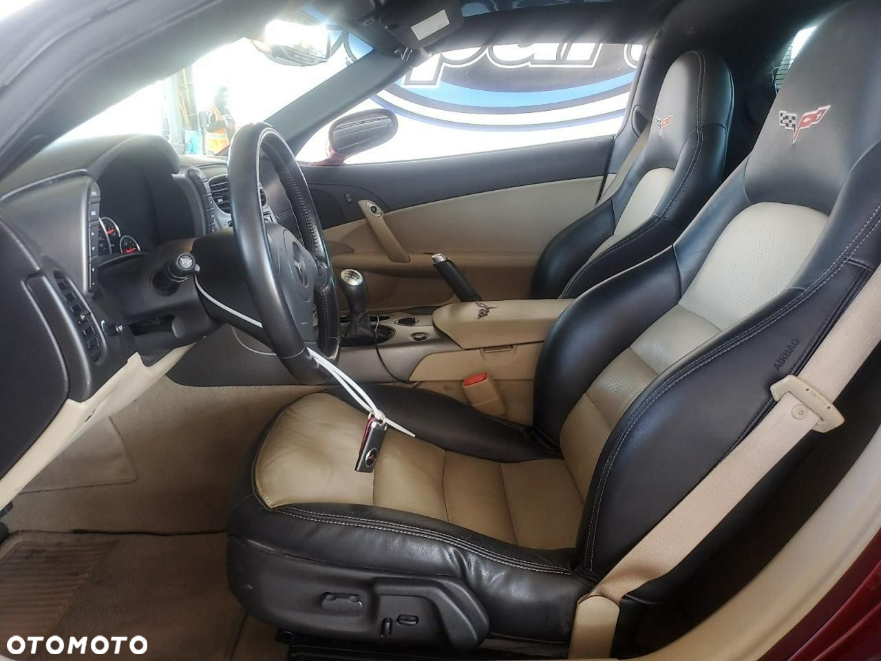 Chevrolet Corvette - 8